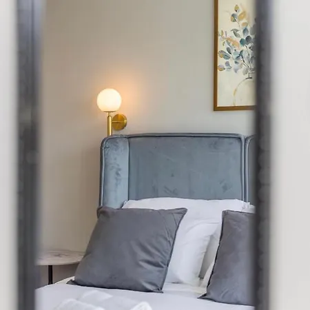 Sea Side Nest Apartment